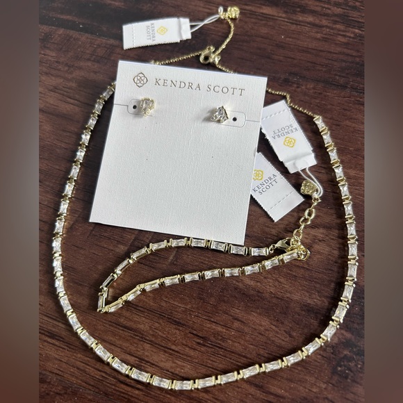 KENDRA SCOTT Juliette SET Stud Earrings Necklace Bracelet Gold bridal prom gift - Picture 2 of 4
